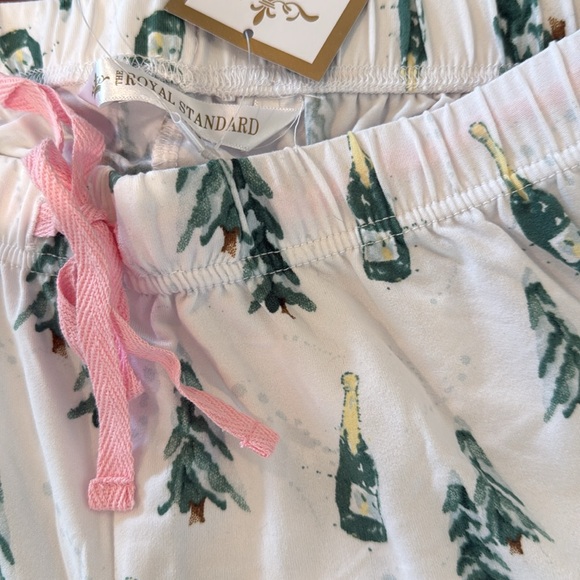 Christmas champagne shorts - Picture 2 of 3